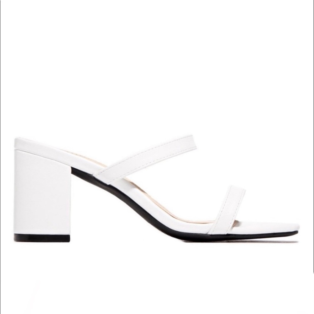 Double Strap Band Block Chunky Heels - Picture 4 of 7